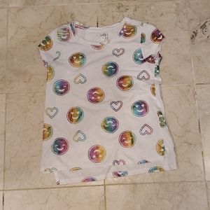 T-shirt with :)'s and hearts